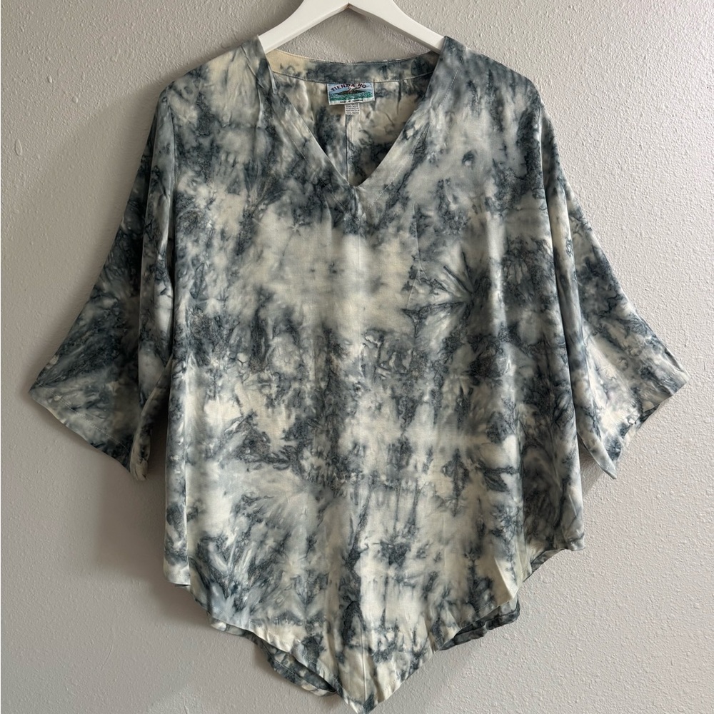 Tienda Ho Hand-Made Blue Tie Dye Chevron  Hem Rayon Top - OS Boho Artsy‎ Hippie